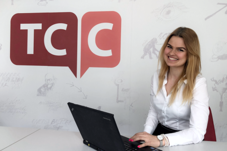 Monika Nováková, Analyst TCC online